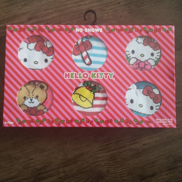Hello Kitty 6 pack No Show Socks - Picture 1 of 9